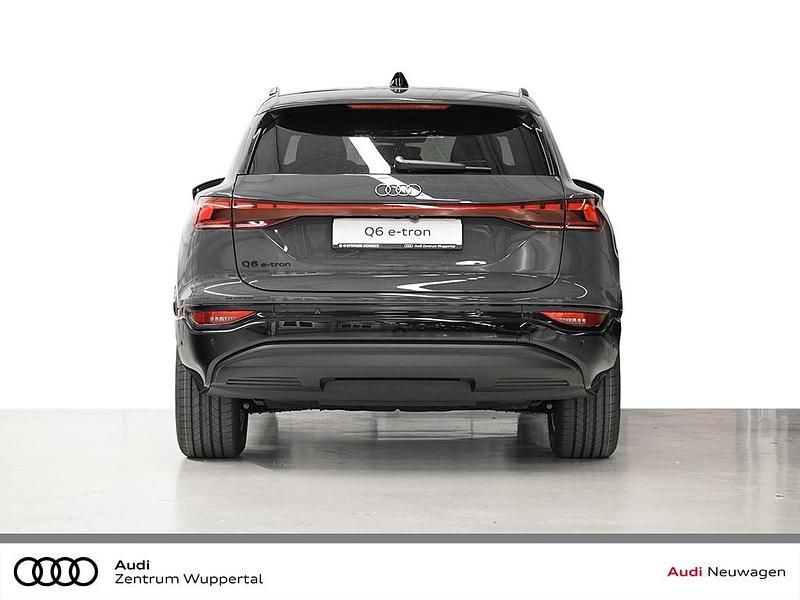 Ny Audi Q6 e-tron Sport 185 kW (252 HK) 2026 Grå SUV