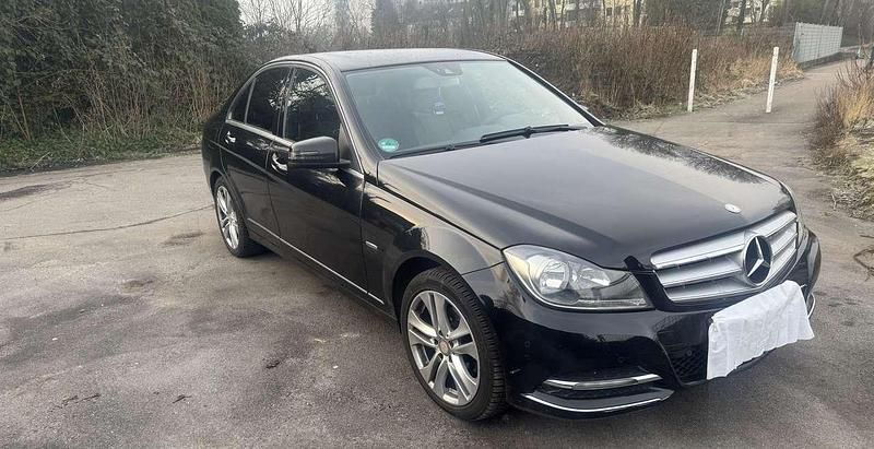 Gebraucht 2011 Mercedes C180 Avantgarde Limousine | 11.900 € (Etwas zu teuer) - Bild 1/4
