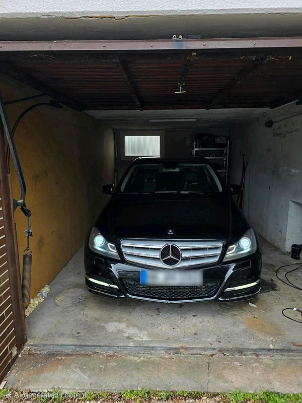 Gebraucht Mercedes C200 190 PS (139 kW) 2011 Schwarz Limousine