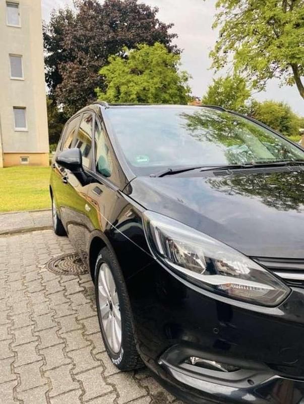Gebraucht Opel Zafira Tourer drive 170 PS (125 kW) 2016 Van / Kleinbus