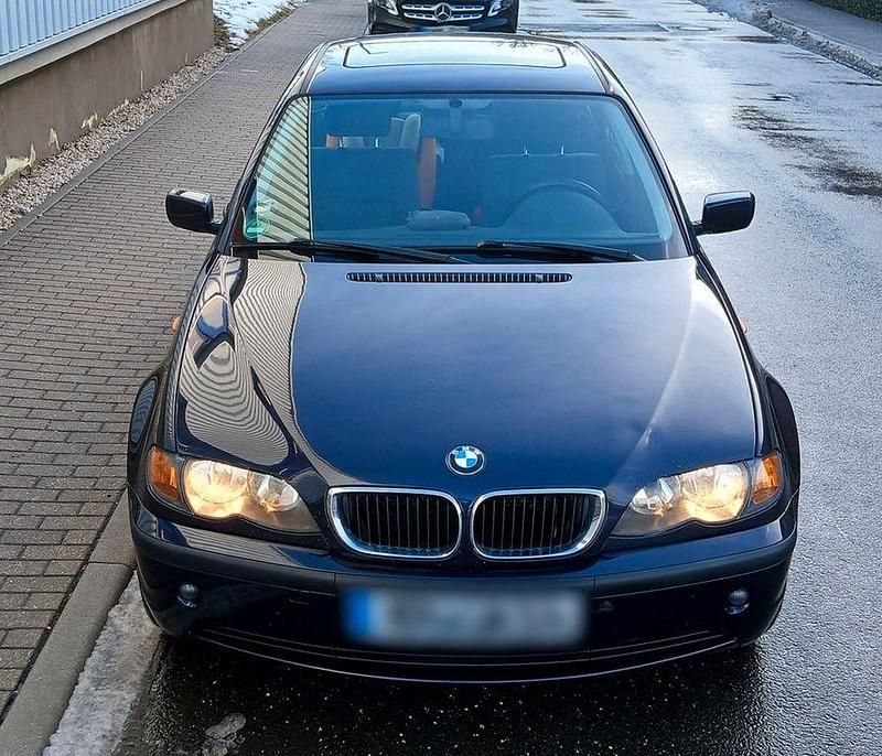 Gebraucht BMW 318 143 PS (105 kW) 2004 Blau Limousine