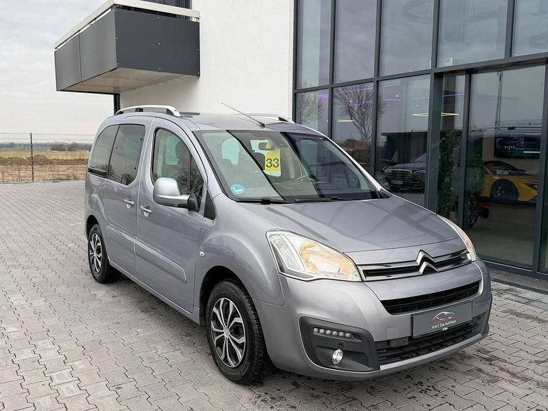 Gebraucht Citroën Berlingo SELECTION 99 PS (72 kW) 2016 Grau Van / Kleinbus