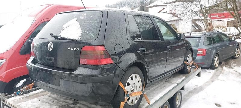 Gebraucht VW Golf IV 115 PS (84 kW) 2002 Schwarz Kleinwagen