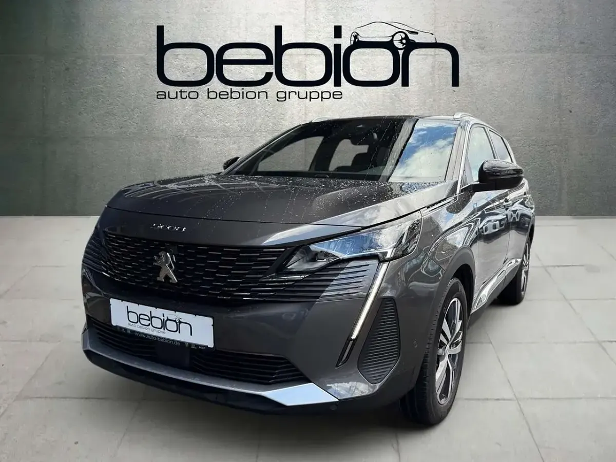 Gebraucht Peugeot 5008 Allure 131 PS (96 kW) 2024 SUV