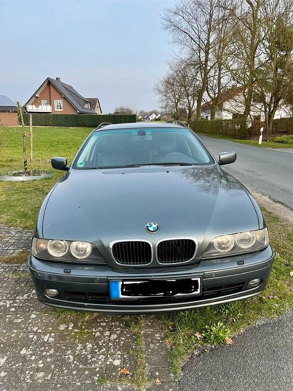 Gebraucht BMW 525 192 PS (141 kW) 2003 Grau Kombi