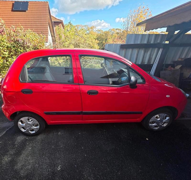 Gebraucht Chevrolet Matiz 52 PS (38 kW) 2009 Rot Kleinwagen