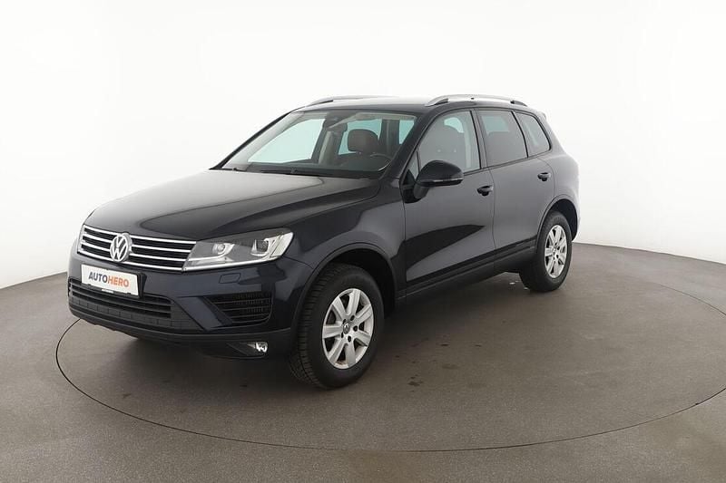 Blau Gebraucht 2017 VW Touareg Terrain Tech SUV | 26.900 € (Fairer Preis) - Bild 1/3