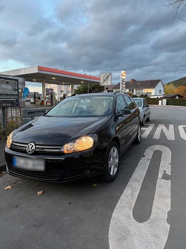 Gebraucht VW Golf VII 140 PS (102 kW) 2012 Schwarz Kombi