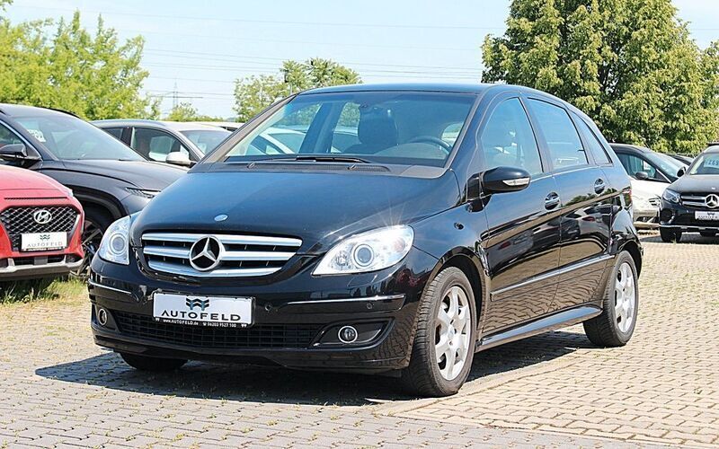 Schwarz Gebraucht 2008 Mercedes B200 Van / Kleinbus | 6.450 € (Fairer Preis) - Bild 1/4