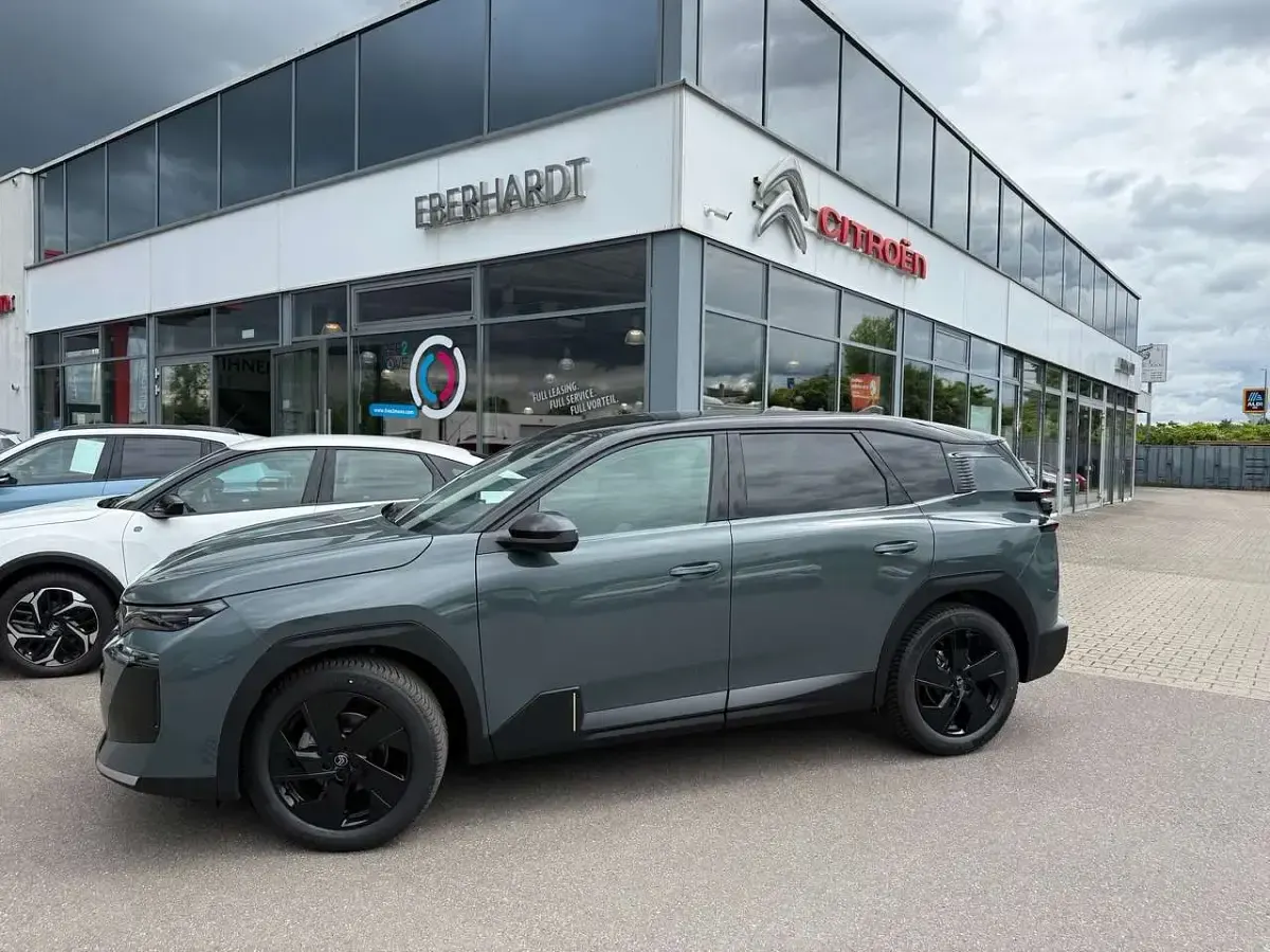 Neu Citroën DS6 145 PS (106 kW) 2026 Eclipseblau metallic Kombi