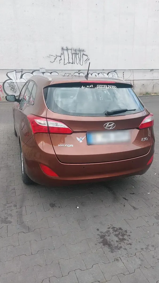 Gebraucht Hyundai i30 90 PS (66 kW) 2012 Braun Kombi