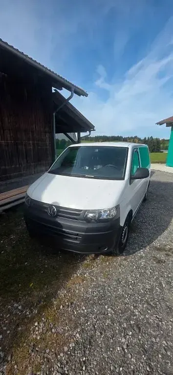 Używany VW Transporter 102 KM (75 kW) 2015 Biały Van