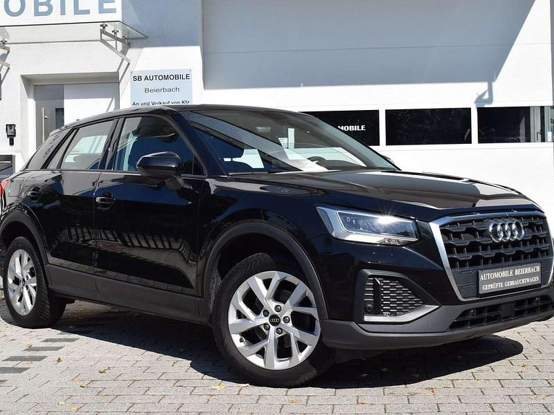Mythosschwarz Gebraucht 2023 Audi Q2 SUV | 21.599 € (Fairer Preis) - Bild 1/4