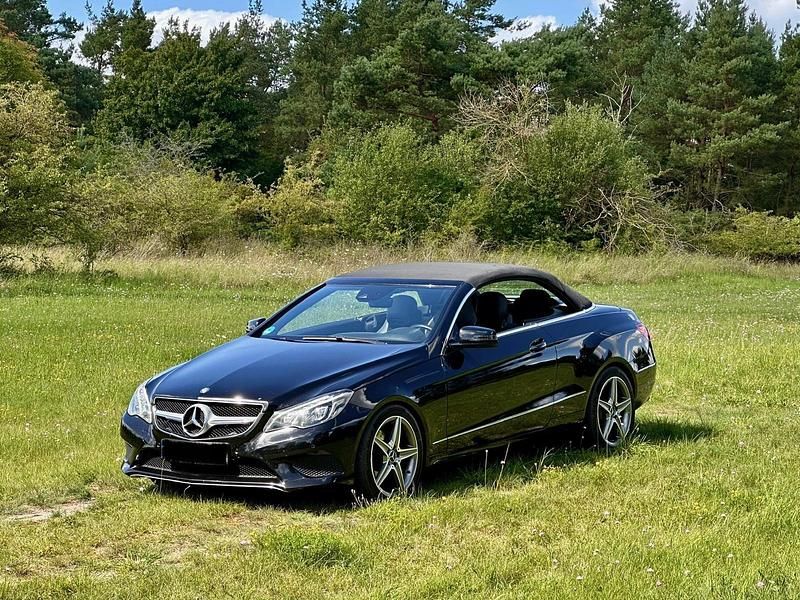 Gebraucht Mercedes E200 184 PS (135 kW) 2016 Schwarz Cabrio