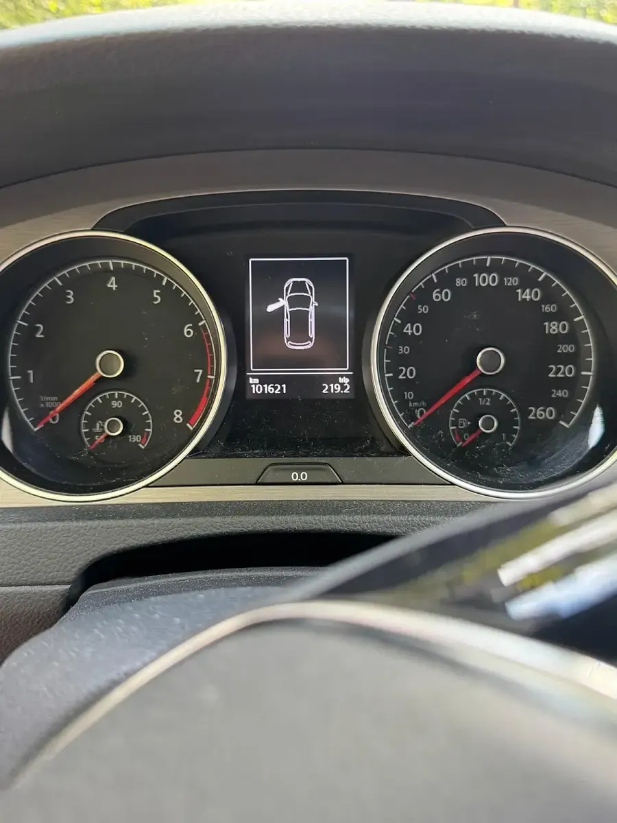 Gebraucht VW Golf VII 105 PS (77 kW) 2014 Silber Limousine