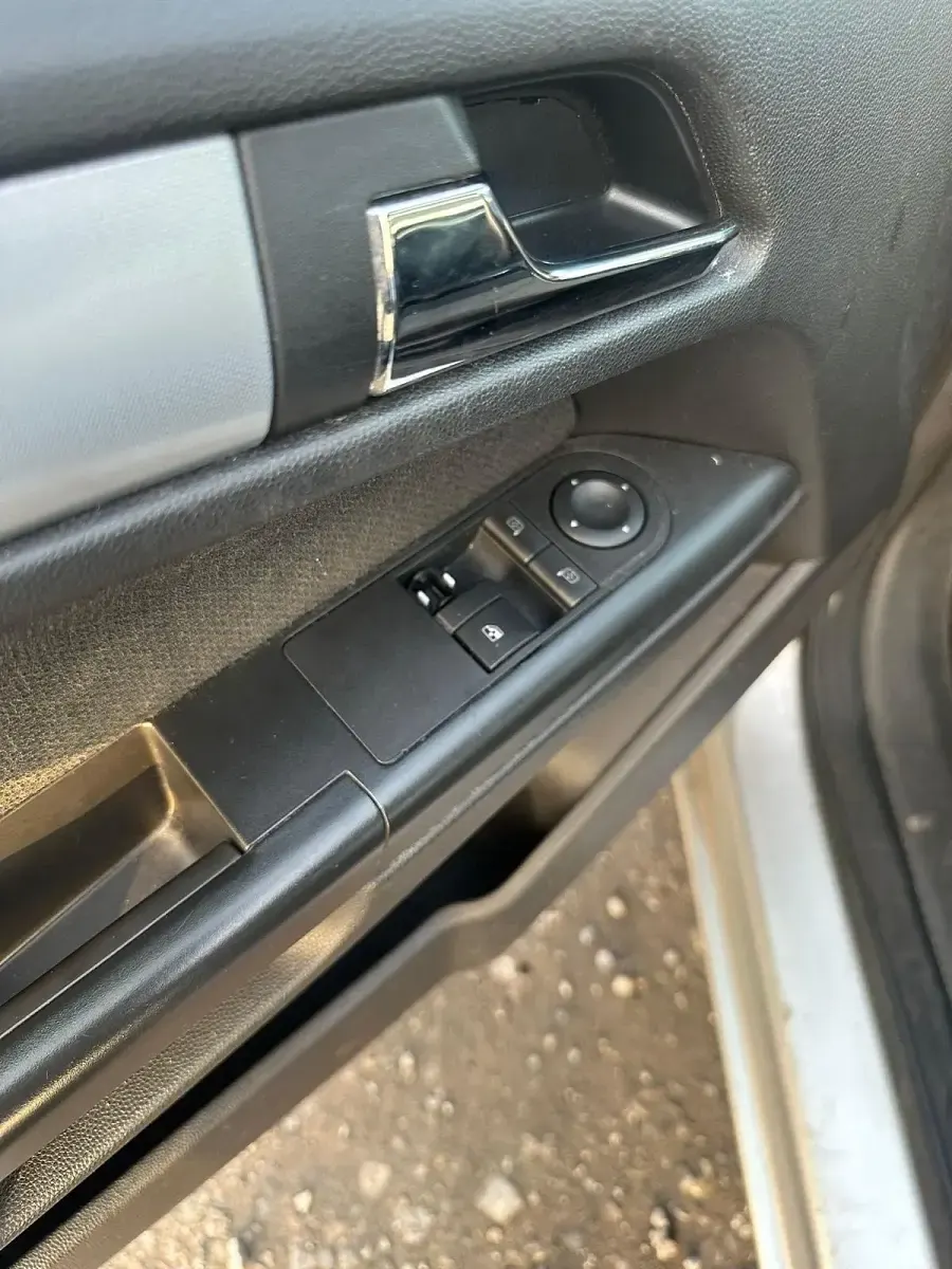Usata Opel Astra 105 CV (77 kW) 2005 Argento Utilitaria