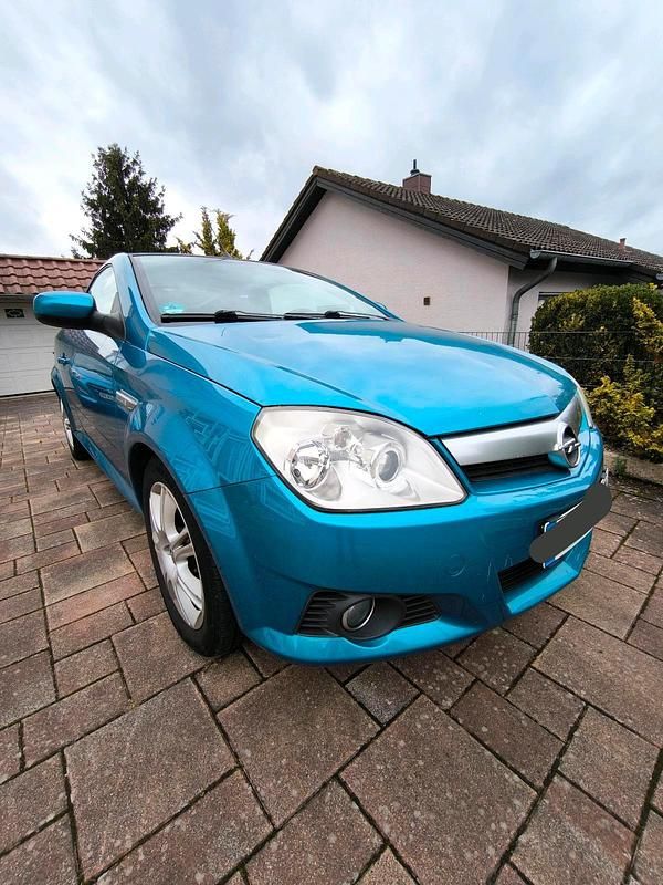Blau Gebraucht 2005 Opel Tigra Cabrio | 1.990 € - Bild 1/4