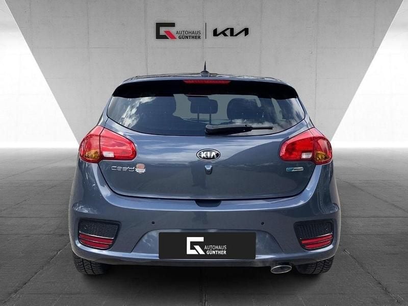 Second-hand Kia Ceed Edition 7 101 CP (74 kW) 2016 Albastru Hatchback