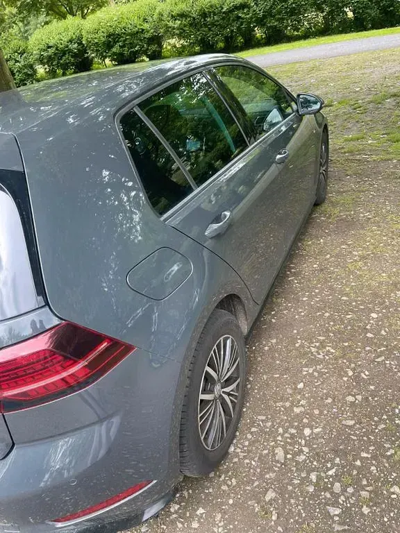 Second-hand VW Golf VII Highline 150 CP (110 kW) 2019 Gri Berlinǎ