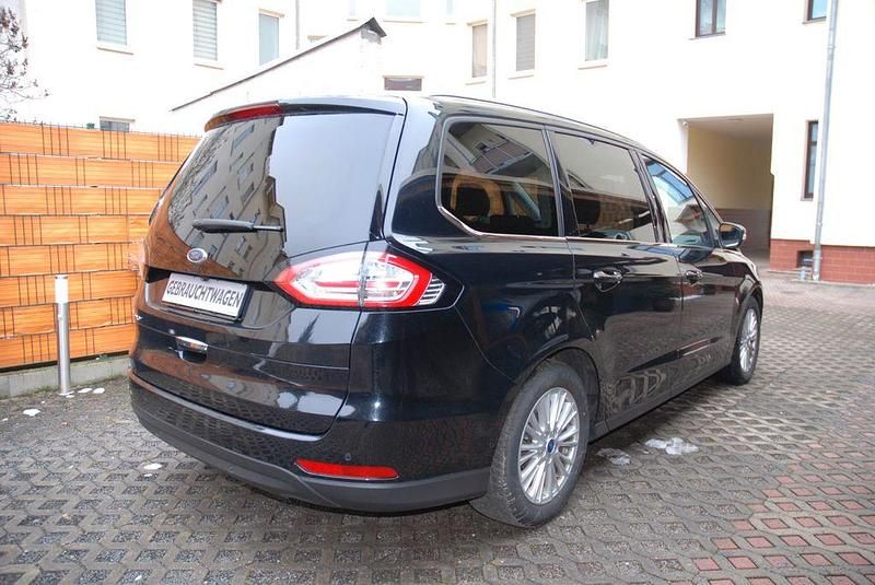 Gebraucht Ford Galaxy Titanium 150 PS (110 kW) 2016 Schwarz Van / Kleinbus