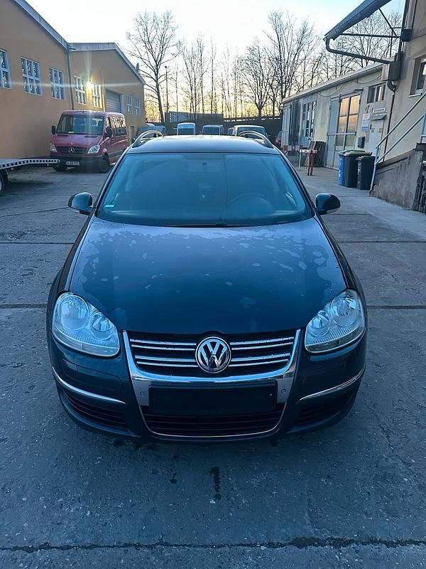 Gebraucht VW Golf V 140 PS (102 kW) 2009 Violet Kombi