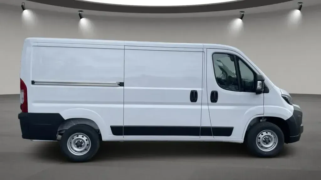 Neu Toyota Proace 120 PS (88 kW) 2026 Weiß Van / Kleinbus