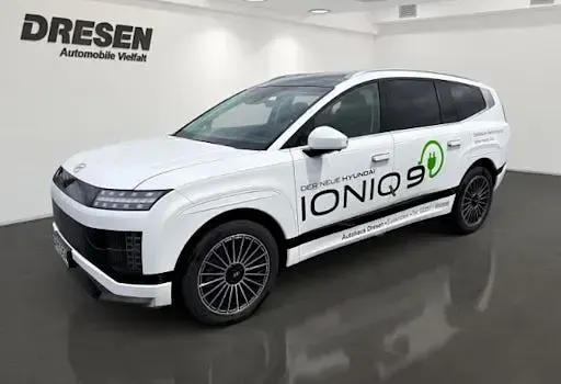 Gebraucht Hyundai Ioniq 9 225 kW (307 PS) 2025 Serenity white SUV