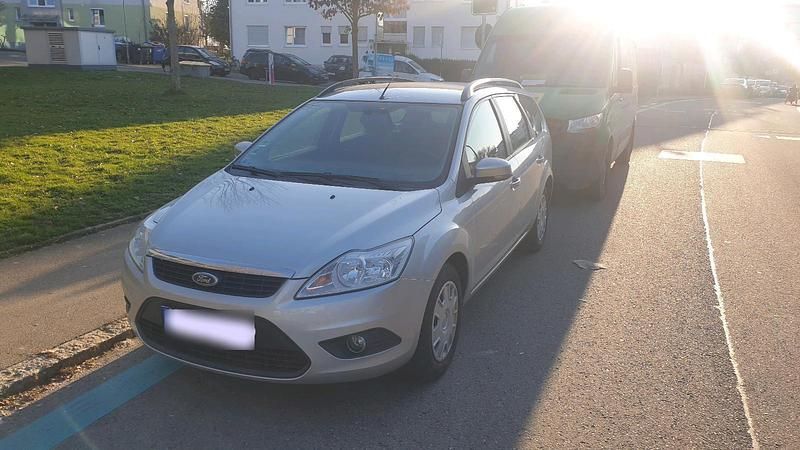 Gebraucht Ford Focus 116 PS (85 kW) 2008 Silber Kombi