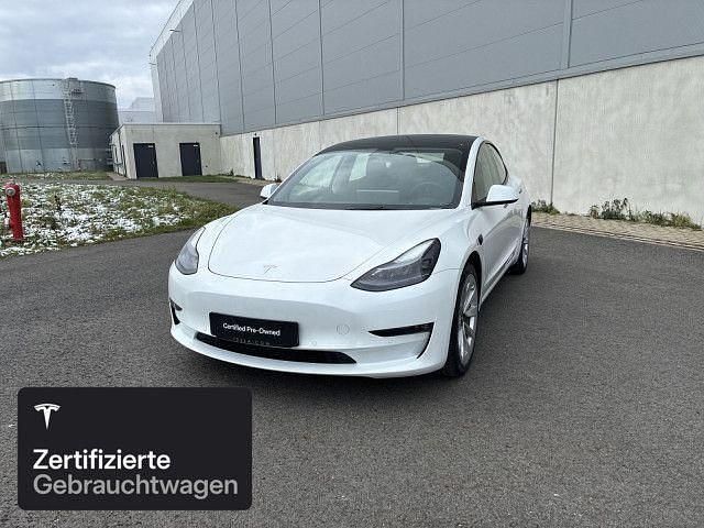 Weiß Gebraucht 2021 Tesla Model 3 Long Range AWD Limousine | 30.200 € (Etwas zu teuer) - Bild 1/4