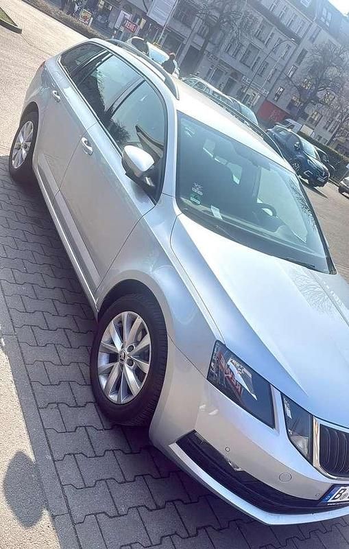 Gebraucht Skoda Octavia 170 PS (125 kW) 2019 Silber
