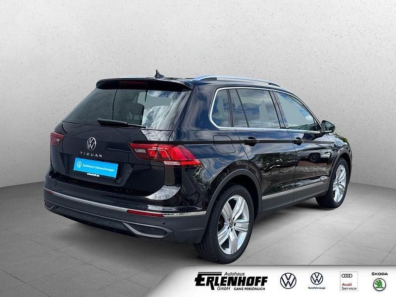 Gebraucht VW Tiguan Move 150 PS (110 kW) 2023 Schwarz SUV