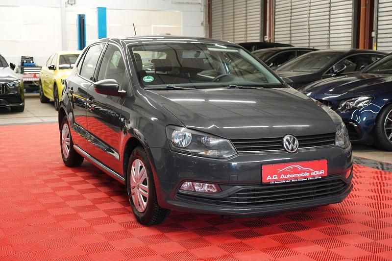 Gebraucht VW Polo Trendline 60 PS (44 kW) 2016 Grau Kleinwagen