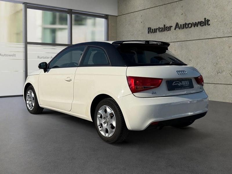 Gebraucht Audi A1 Attraction 86 PS (63 kW) 2013 Weiß Kleinwagen