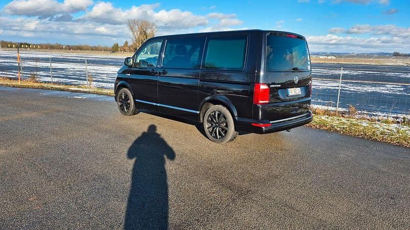 Gebraucht VW Multivan Generation Six 204 PS (150 kW) 2018 Schwarz Van