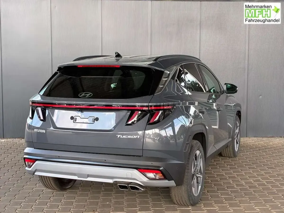 Neu Hyundai Tucson Comfort 160 PS (117 kW) 2025 Ecotronic gray / dach sc... SUV