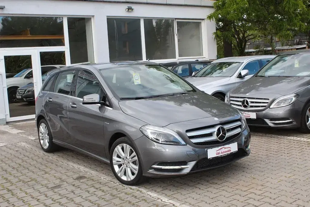 Brugt Mercedes B200 156 HK (114 kW) 2012 Grå MPV