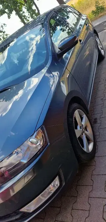 Gebraucht Skoda Rapid Drive 90 PS (66 kW) 2017 Grau Kleinwagen