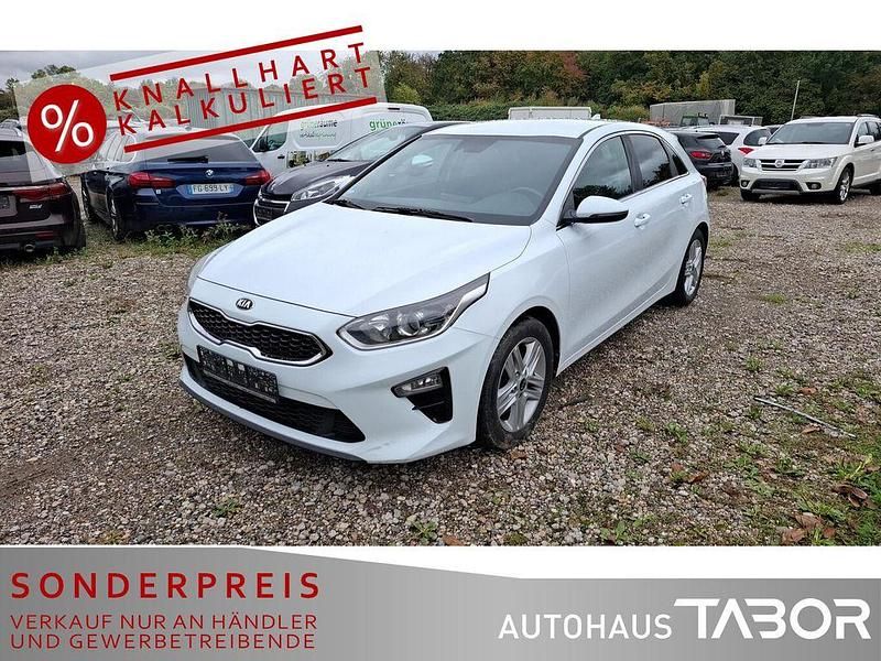 (wd) casa white s Gebraucht 2020 Kia Ceed Vision Kleinwagen | 6.885 € (Superpreis) - Bild 1/4