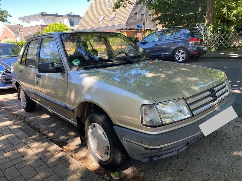 Gebraucht Peugeot 309 88 PS (64 kW) 1993 Gelb Kleinwagen