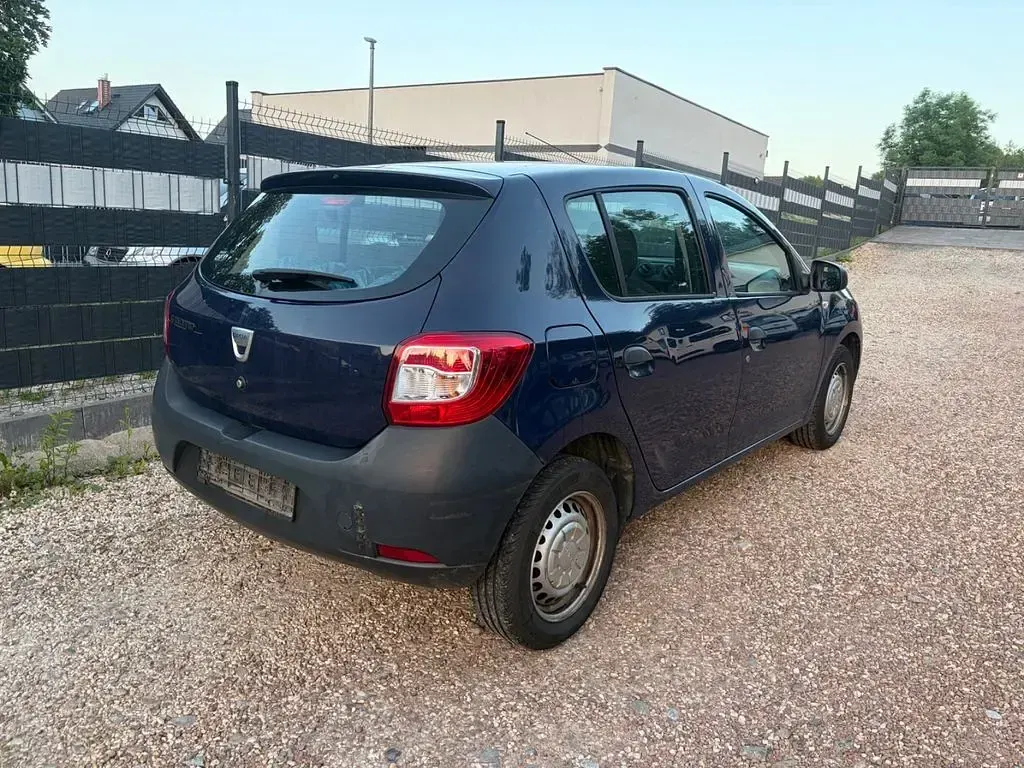 Gebraucht Dacia Sandero 75 PS (55 kW) 2015 Blau Limousine