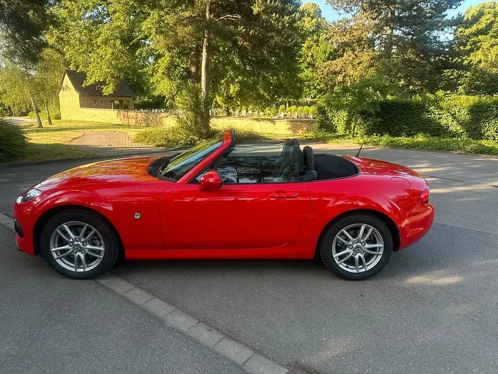 Gebraucht Mazda MX5 Center-Line 126 PS (92 kW) 2014 Rot Cabrio