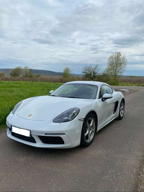 Weiß Gebraucht 2017 Porsche 718 Cayman Sport Coupé | 47.999 € (Fairer Preis) - Bild 1/4
