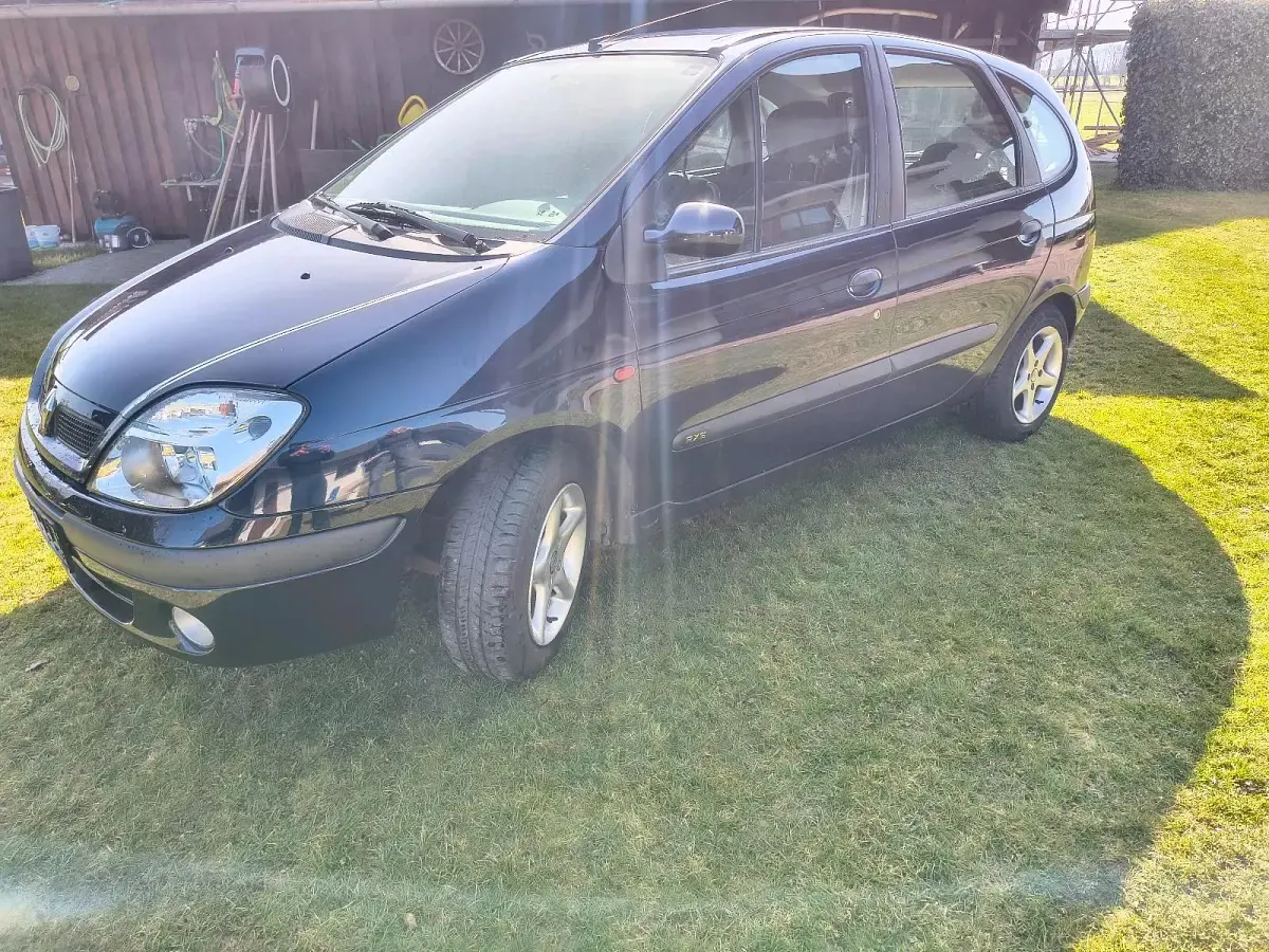 Gebraucht Renault Scénic 107 PS (78 kW) 2000 Blau Van / Kleinbus