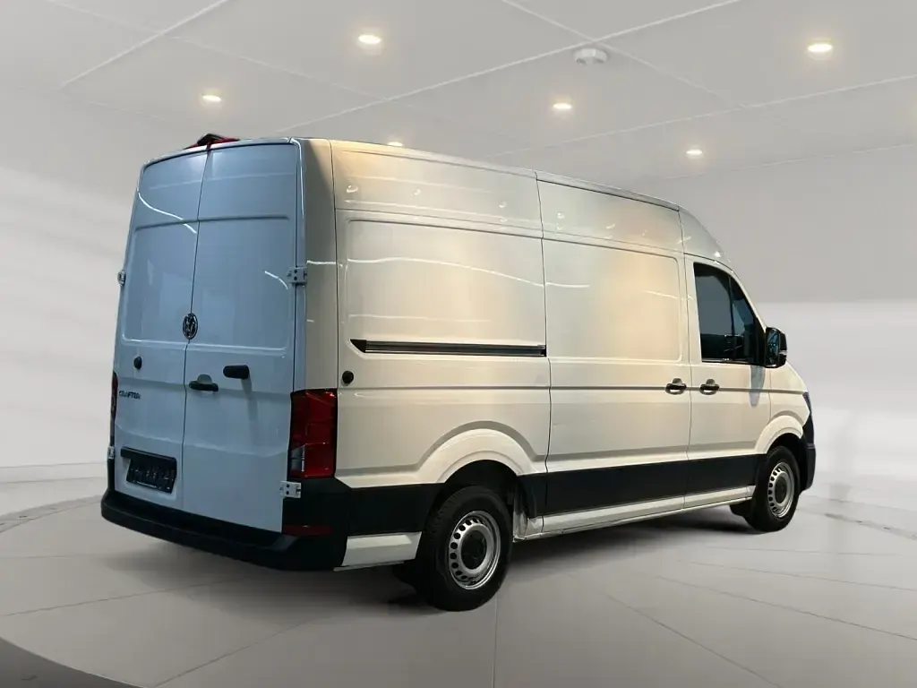 Gebraucht VW Crafter 140 PS (102 kW) 2023 Candyweiss Van