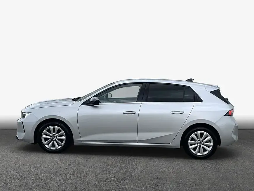 Gebraucht Opel Astra Elegance 131 PS (96 kW) 2023 Karbon schwarz metallic Limousine