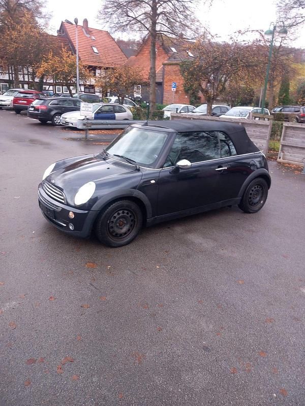 Schwarz Gebraucht 2006 Mini Cooper Cabriolet Cabrio | 2.450 € (Fairer Preis) - Bild 1/4
