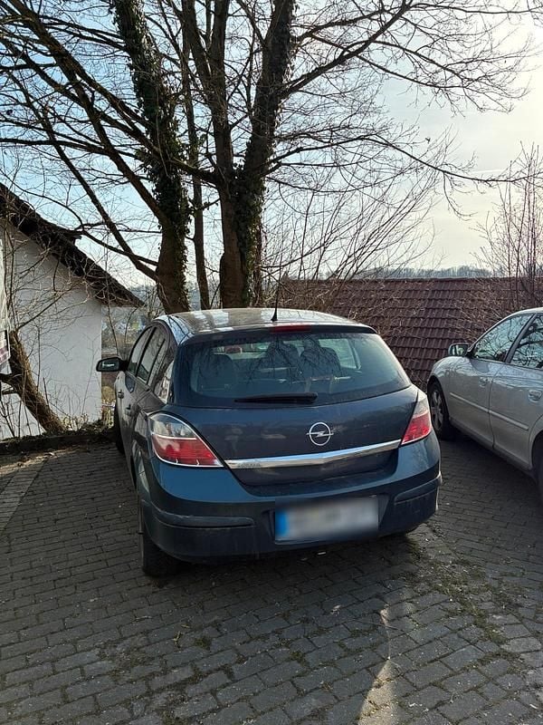 Gebraucht Opel Astra 90 PS (66 kW) 2009 Schwarz Kleinwagen