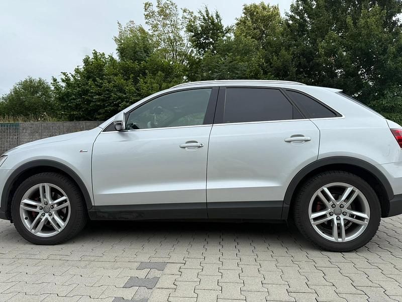 Silber Gebraucht 2013 Audi Q3 SUV | 13.500 € (Etwas zu teuer) - Bild 1/4