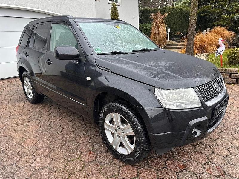 Gebraucht Suzuki Grand Vitara 140 PS (102 kW) 2008 Schwarz SUV