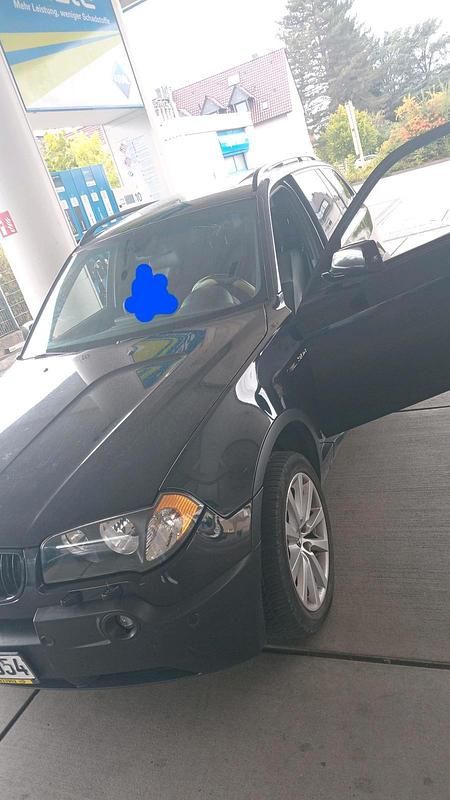 Schwarz Gebraucht 2005 BMW X3 SUV | 1.500 € - Bild 1/4